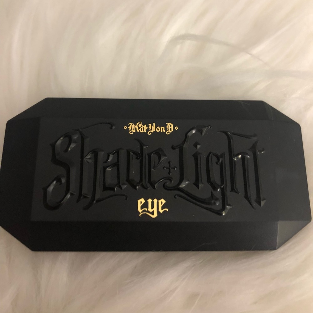 Quad eyeshadow palette in shade rust